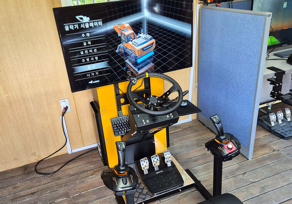 Ảnh chụp hoàn tất việc bàn giao máy mô phỏng máy xúc cho đơn vị quân đội ở Yeongcheon